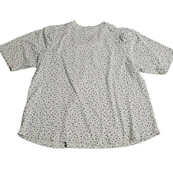 Tee Shirt Soft Blue Animal Print Top on Sale 5 for $25 - Picture 2 of 6